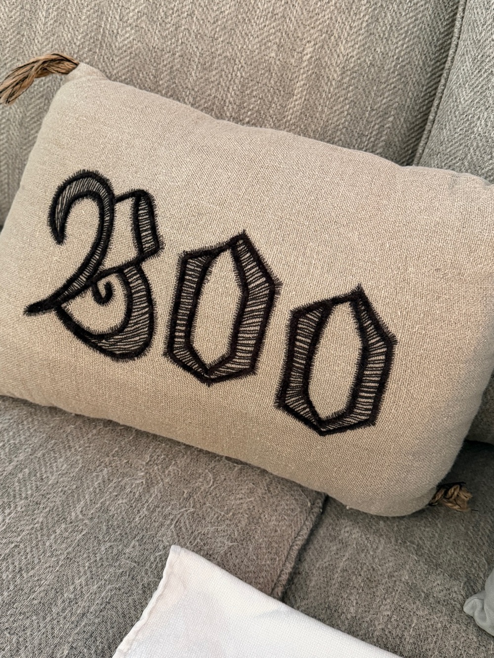 ♥️ Pottery Barn Halloween Pumpkin & Cat Decorative Pillow - Orange, Black, Cream - Picture 6 of 9